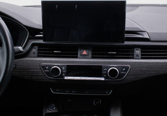 Подержанный автомобиль Audi A5 Liftback 2022 года (14 фото)