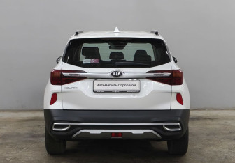 Подержанный автомобиль Kia Seltos 2020 года (6 фото)