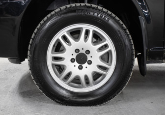 Подержанный автомобиль Mercedes-Benz Viano 2011 года (22 фото)