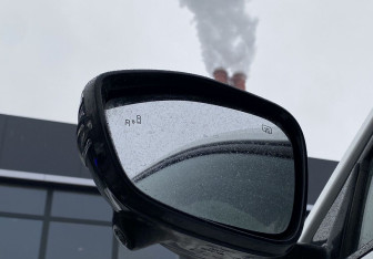 Подержанный автомобиль Changan UNI-K 2022 года (19 фото)