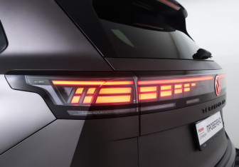 Подержанный автомобиль Volkswagen Teramont 2025 года (25 фото)