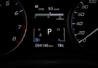 Подержанный автомобиль Mitsubishi Outlander 2021 года (11 фото)