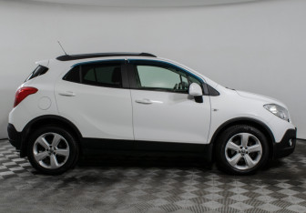 Подержанный автомобиль Opel Mokka 2014 года (4 фото)