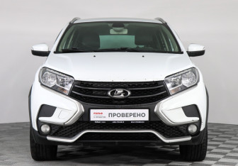 Подержанный автомобиль LADA (ВАЗ) XRAY 2018 года (2 фото)