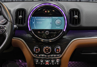 Подержанный автомобиль MINI Countryman 2021 года (15 фото)