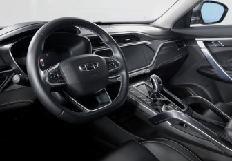 Подержанный автомобиль Geely Atlas Pro 2023 года (14 фото)