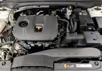 Подержанный автомобиль Kia K5 2021 года (9 фото)