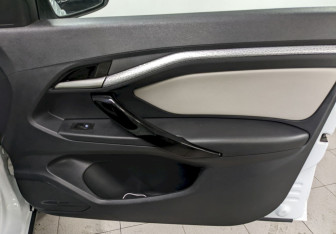 Подержанный автомобиль LADA (ВАЗ) Vesta Sedan 2019 года (18 фото)