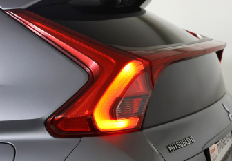 Подержанный автомобиль Mitsubishi Eclipse Cross 2019 года (24 фото)