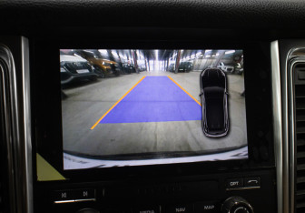 Подержанный автомобиль Porsche Macan 2017 года (21 фото)