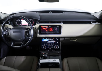 Подержанный автомобиль Land Rover Range Rover Velar 2019 года (12 фото)