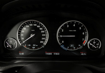 Подержанный автомобиль BMW X4 2016 года (13 фото)