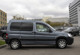 Подержанный автомобиль Peugeot Partner 2007 года (4 фото)
