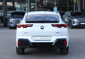 Подержанный автомобиль BMW X2 2024 года (7 фото)