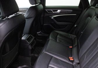 Подержанный автомобиль Audi A6 Sedan 2020 года (11 фото)