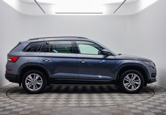 Подержанный автомобиль Skoda Kodiaq 2020 года (6 фото)