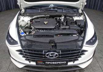 Подержанный автомобиль Hyundai Sonata 2021 года (9 фото)