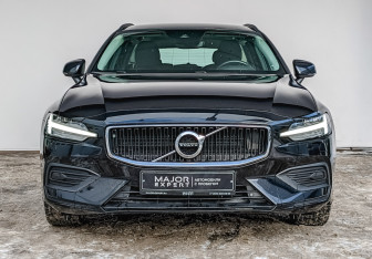 Подержанный автомобиль Volvo V60 2020 года (2 фото)