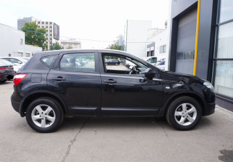 Подержанный автомобиль Nissan Qashqai 2012 года (4 фото)