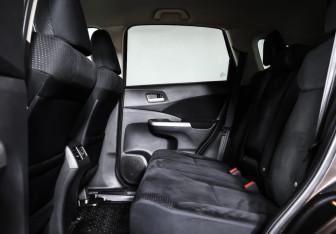 Подержанный автомобиль Honda CR-V 2013 года (12 фото)