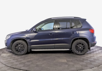 Подержанный автомобиль Volkswagen Tiguan 2013 года (8 фото)