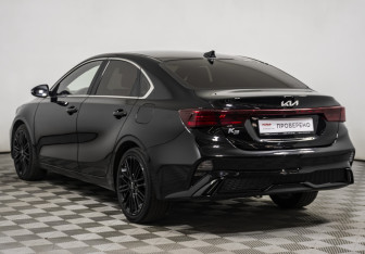 Подержанный автомобиль Kia K3 Sedan 2021 года (6 фото)