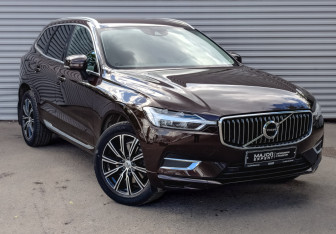 Подержанный автомобиль Volvo XC60 2019 года (3 фото)