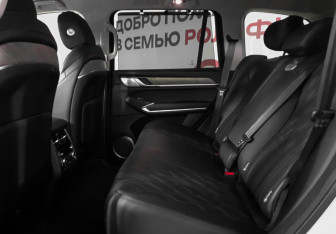 Подержанный автомобиль Tank 500 2023 года (10 фото)