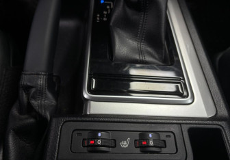Подержанный автомобиль Toyota Land Cruiser Prado 2020 года (35 фото)