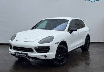 Подержанный автомобиль Porsche Cayenne 2012 года (1 фото)