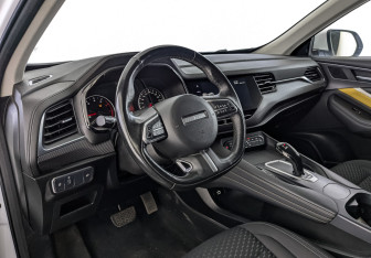 Подержанный автомобиль Haval F7x 2021 года (15 фото)
