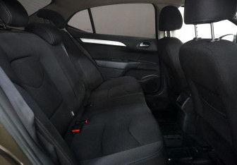 Подержанный автомобиль Citroen C4 Sedan 2013 года (13 фото)