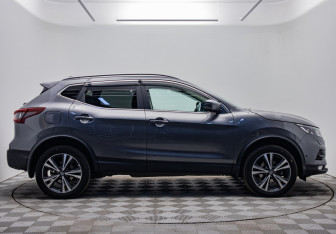 Подержанный автомобиль Nissan Qashqai 2021 года (6 фото)