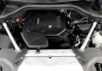 Подержанный автомобиль BMW X3 2021 года (9 фото)