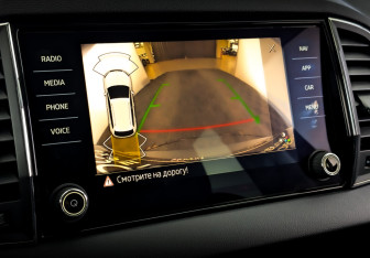 Подержанный автомобиль Skoda Karoq 2021 года (26 фото)