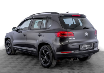 Подержанный автомобиль Volkswagen Tiguan 2015 года (7 фото)