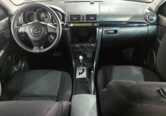 Подержанный автомобиль Mazda 3 Hatchback 2007 года (11 фото)