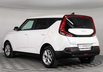 Подержанный автомобиль Kia Soul 2022 года (7 фото)