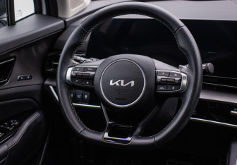 Подержанный автомобиль Kia Sportage 2025 года (15 фото)