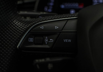 Подержанный автомобиль Audi Q8 2019 года (11 фото)