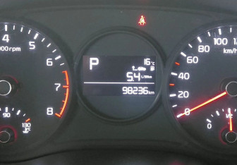 Подержанный автомобиль Kia Picanto 2018 года (15 фото)