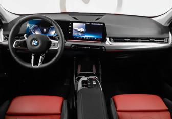 Подержанный автомобиль BMW X2 2024 года (14 фото)