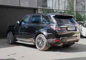 Подержанный автомобиль Land Rover Range Rover Sport 2013 года (6 фото)