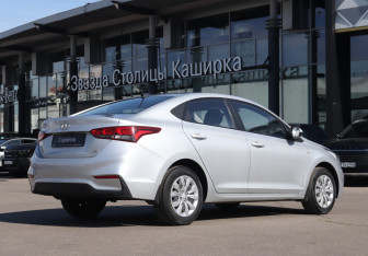 Подержанный автомобиль Hyundai Solaris Sedan 2018 года (5 фото)