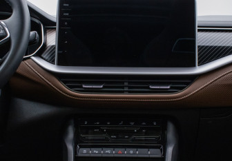Подержанный автомобиль Skoda Kodiaq 2023 года (14 фото)