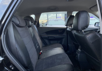 Подержанный автомобиль Hyundai Tucson 2008 года (20 фото)