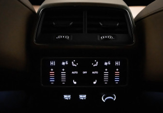 Подержанный автомобиль Audi A6 Sedan 2019 года (33 фото)