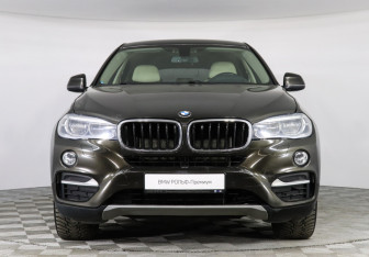Подержанный автомобиль BMW X6 2015 года (3 фото)