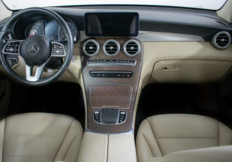 Подержанный автомобиль Mercedes-Benz GLC Coupe 2019 года (12 фото)