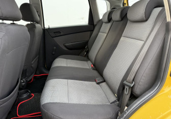 Подержанный автомобиль Chevrolet Aveo Hatchback 2009 года (11 фото)